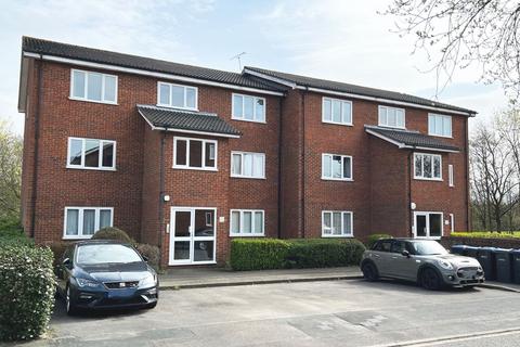 Wesley Drive, Egham, Surrey, TW20 1 bed flat for sale