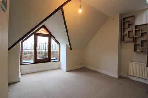 Shorncliffe Road, Folkestone, Kent 1 bed flat for sale