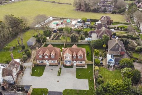 Eastbourne Road, East Dean BN20 3 bed detached house for sale