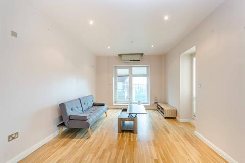 Uxbridge Road, Ealing Broadway... 2 bed flat for sale