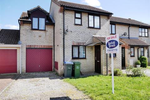 Campion Close, Calne 3 bed semi