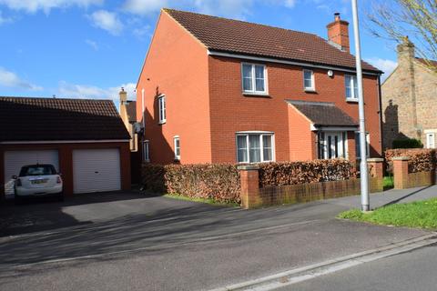 Stockmoor Drive, Bridgwater TA6 4 bed detached house for sale