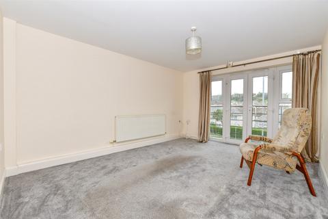 Auden Way, Dover, Kent 2 bed ground floor flat for sale
