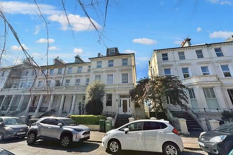 Upperton Gardens, Eastbourne 1 bed flat for sale