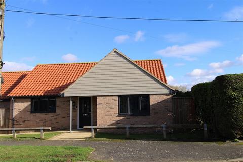 The Avenue, Bury St. Edmunds IP28 2 bed detached bungalow for sale