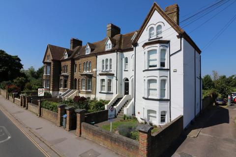 New Street, Sandwich 4 bed end of terrace house for sale
