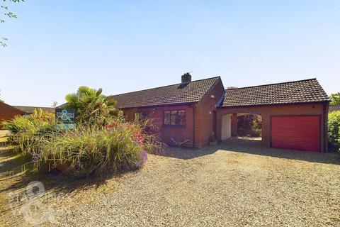 Strumpshaw Road, Brundall, Norwich 4 bed detached bungalow for sale