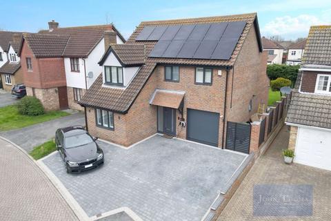 Tindall Close, Harold Wood RM3 4 bed detached house for sale