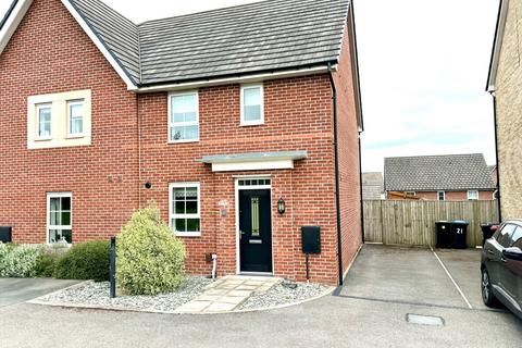 3 bedroom semi-detached house for sale