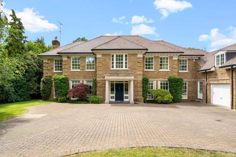 5 bedroom detached house for sale