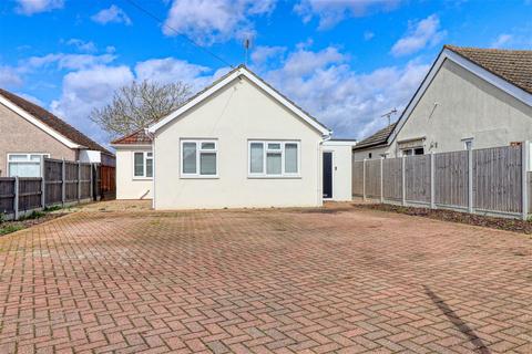 Great Clacton, Great Clacton CO15 4 bed bungalow for sale