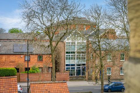 St. Maurices Court, York 2 bed apartment for sale