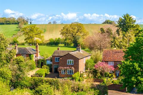 West Street, Lilley, Hertfordshire, LU2 5 bed detached house for sale