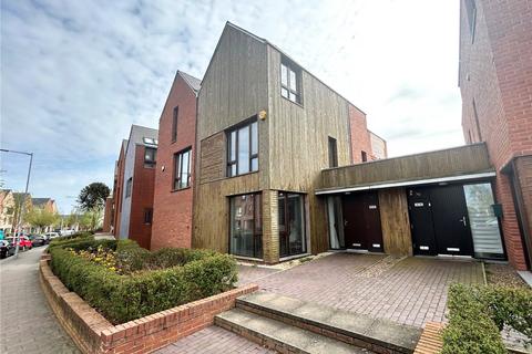 Ketley Park Road, Ketley, Telford... 4 bed semi