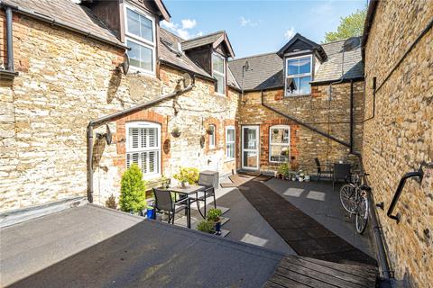 High Street, Brackley NN13 1 bed apartment for sale