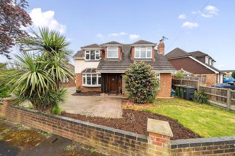 Yew Tree Close, Fair Oak, SO50 4 bed detached house for sale