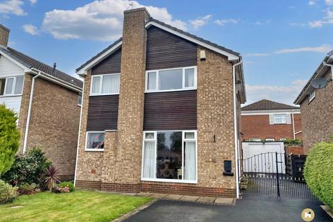 Mountbatten Avenue, Wakefield WF2 4 bed detached house for sale