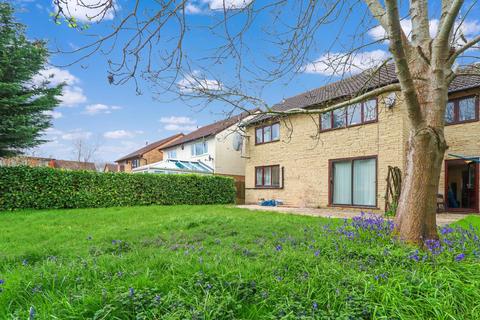 Meadow Close, Cheltenham 4 bed detached house for sale