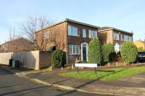 4 bedroom link detached house for sale