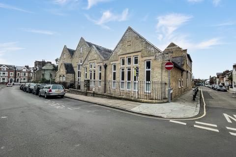 The Vineyard, Richmond Hill 2 bed retirement property for sale