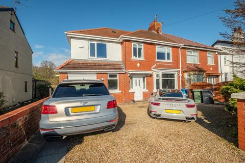 Heyhouses Lane, Lytham St Annes, FY8 5 bed semi