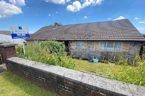 4 bedroom detached bungalow for sale