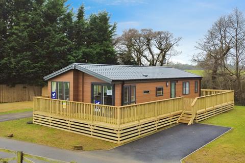 Northallerton, Yorkshire, DL6 2 bed lodge for sale