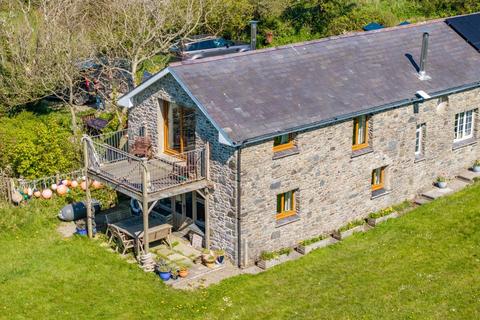 Byrlip, New Quay, SA45 2 bed cottage for sale