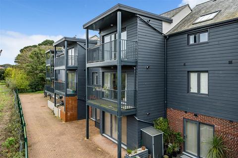Falmouth 2 bed apartment for sale