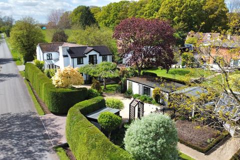 Hooks Lane, Upleadon, Newent 3 bed detached house for sale