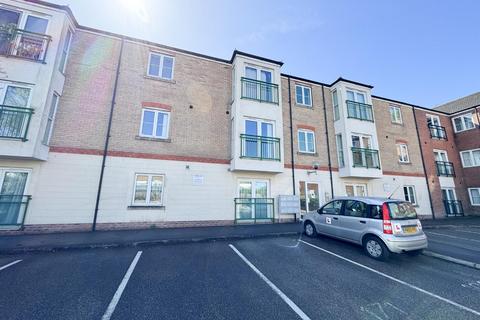 Riverside Drive, Lincoln... 2 bed apartment for sale