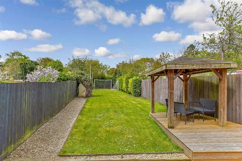 Station Road, Wootton, Isle of Wight 4 bed semi