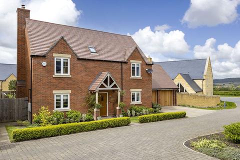 Redwood Close, Gretton... 4 bed detached house for sale