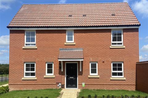 Branstons Drive, East Bergholt... 3 bed semi
