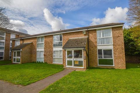 Ribbledale, London Colney, St. Albans 1 bed flat for sale