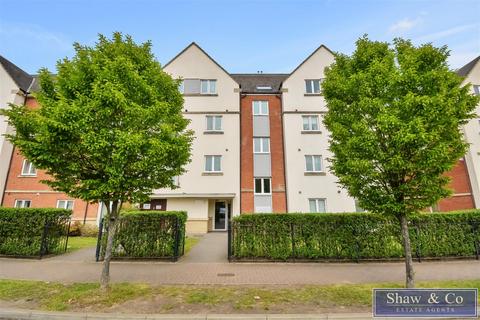 Academy Place, Isleworth TW7 2 bed flat for sale