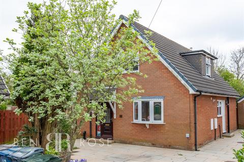 2 bedroom detached house for sale