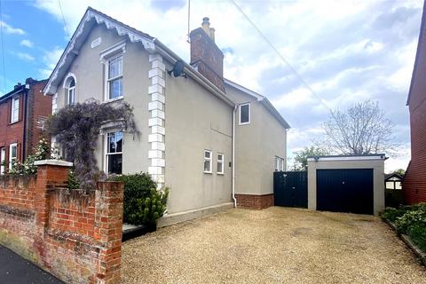 Lacey Street, Ipswich, Suffolk, IP4 3 bed detached house for sale