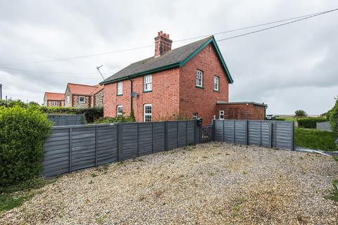 Main Road, Titchwell, PE31 3 bed cottage for sale