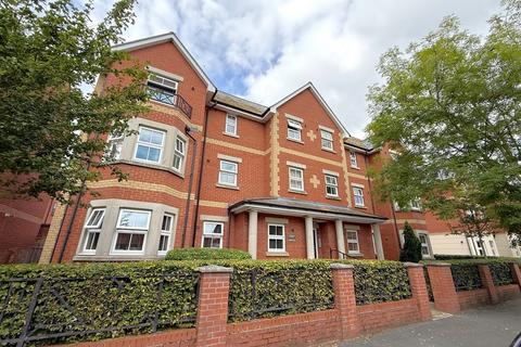 Kirtleton Avenue, Weymouth 2 bed flat for sale