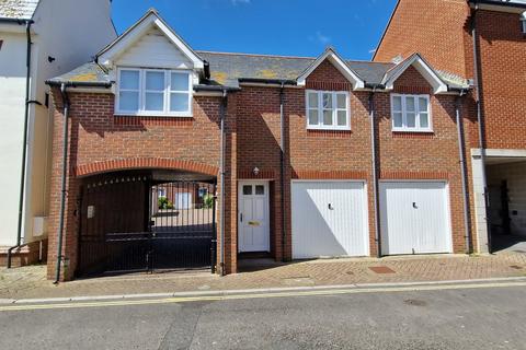 2 bedroom mews property for sale