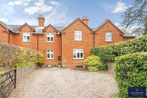 Water End, Eversholt, Milton Keynes... 3 bed terraced house for sale