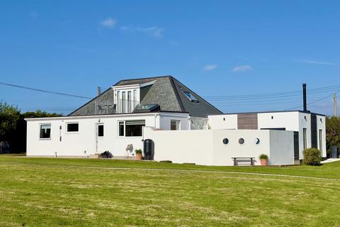 Edmonton, Wadebridge PL27 4 bed detached house for sale