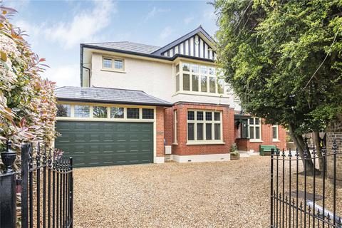 6 bedroom detached house for sale