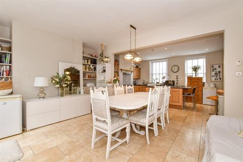 Paragon, Ramsgate, Kent 7 bed semi