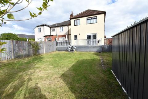 Willow Crescent, Leeds, West Yorkshire 4 bed semi