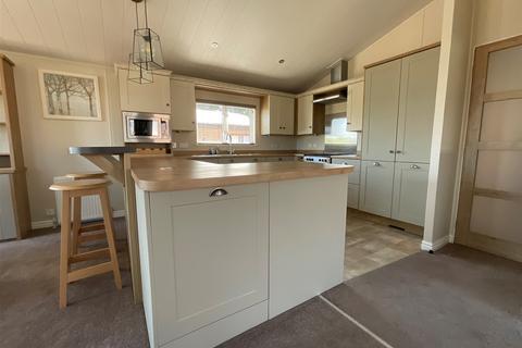 Carters Road, Upton, Ryde, Isle of Wight 2 bed park home for sale