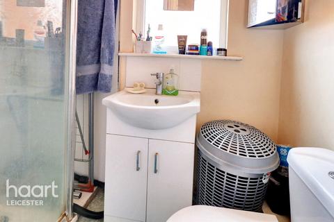 Lorne Road, Leicester 6 bed end of terrace house for sale