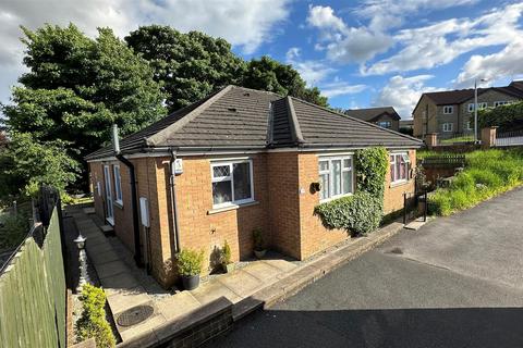 2 bedroom semi-detached bungalow for sale