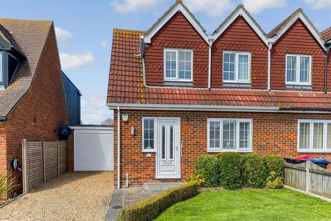 Foxdene Road, Seasalter, Whitstable... 2 bed semi